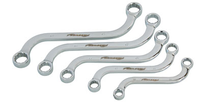 S-Shaped Spanner Set