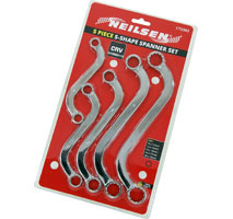 S-Shaped Spanner Set